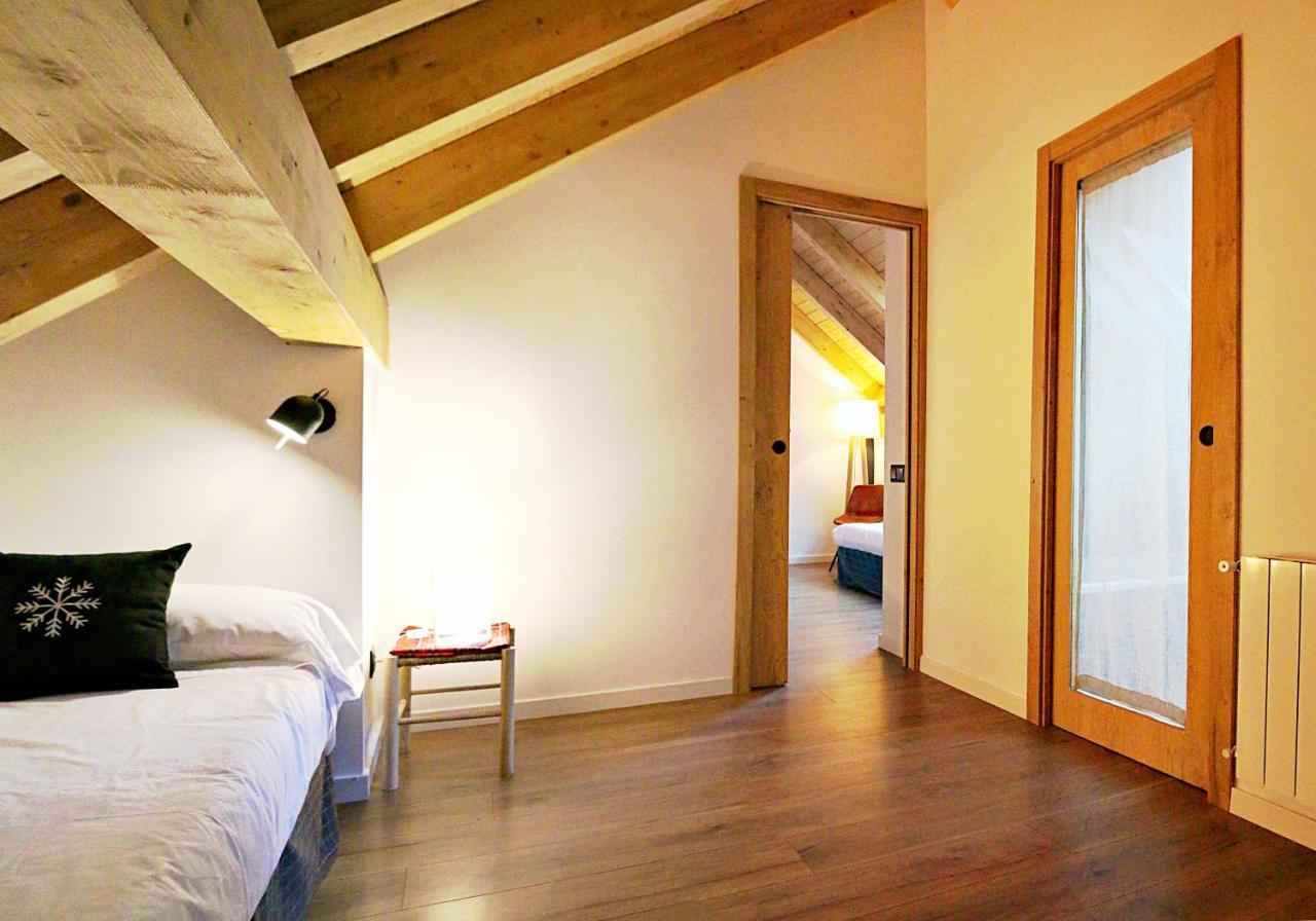 Hotel Lo Paller Valencia D'Aneu Eksteriør billede